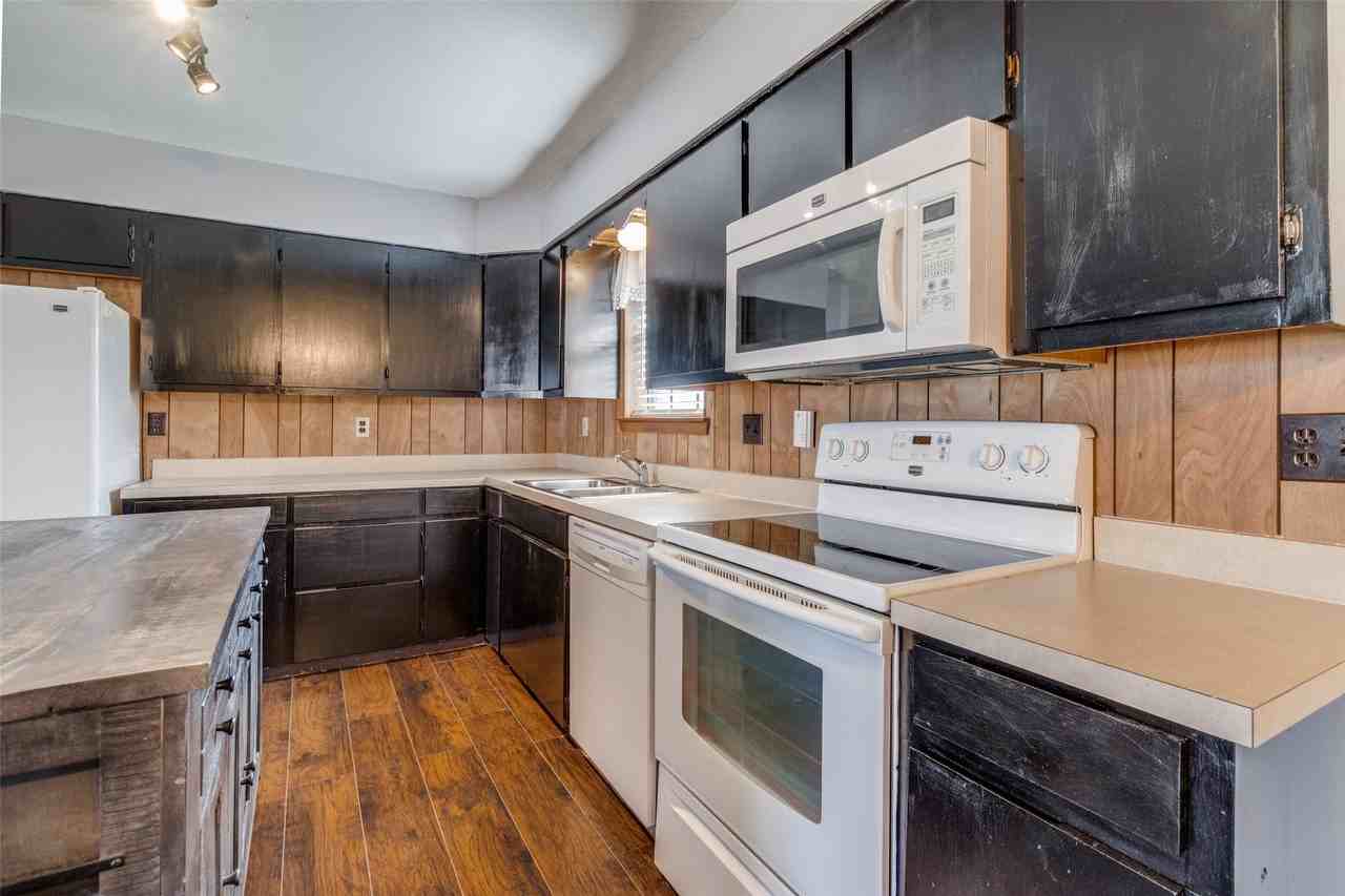 311 W Fern St - Photo 6 of 13