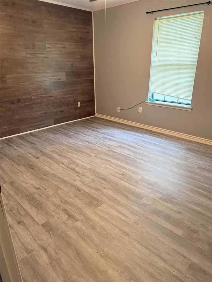 311 W Fern St - Photo 7 of 13