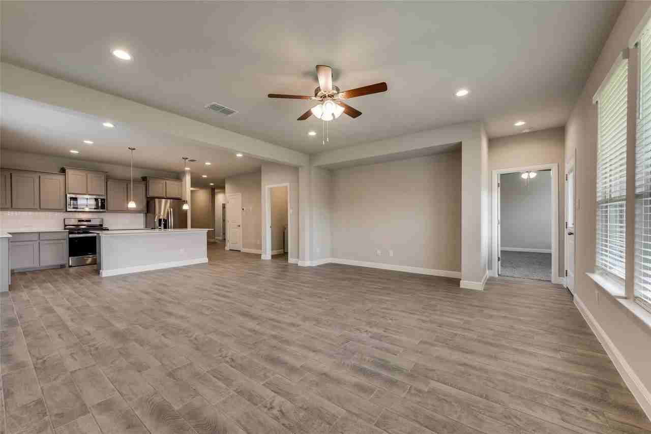2208 Tucana Way - Photo 7 of 18