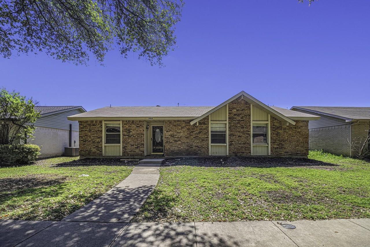 1814 Addington Dr