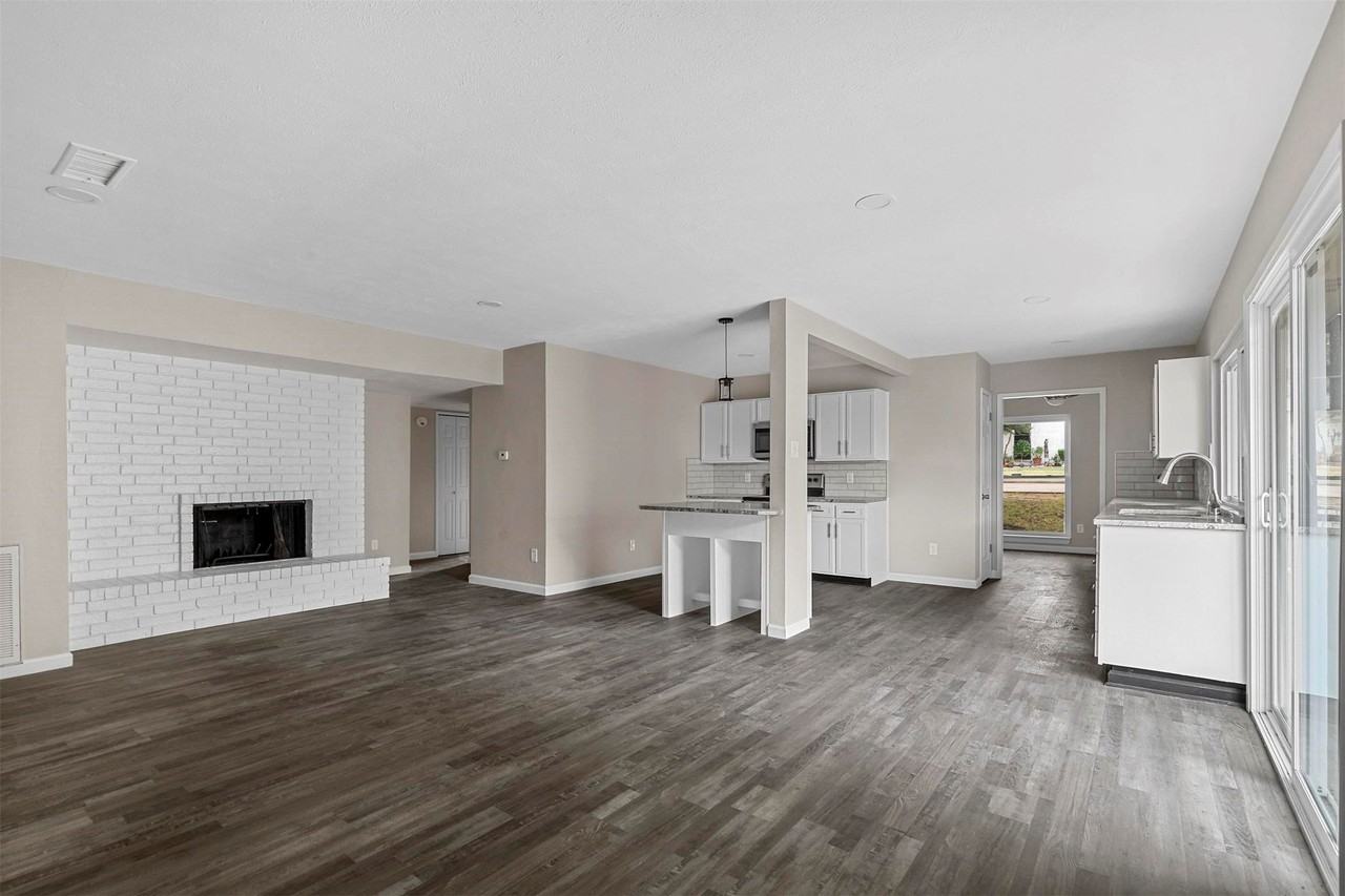 4904 Watkins Dr - Photo 5 of 15