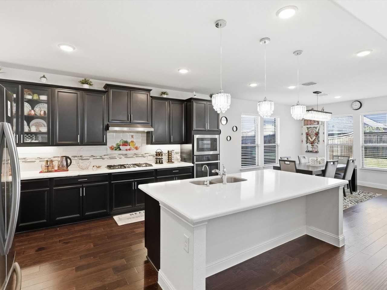16458 Ryder Rock Rd - Photo 4 of 24