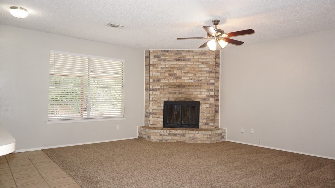 9904 Runnymeade Pl - Photo 2 of 14