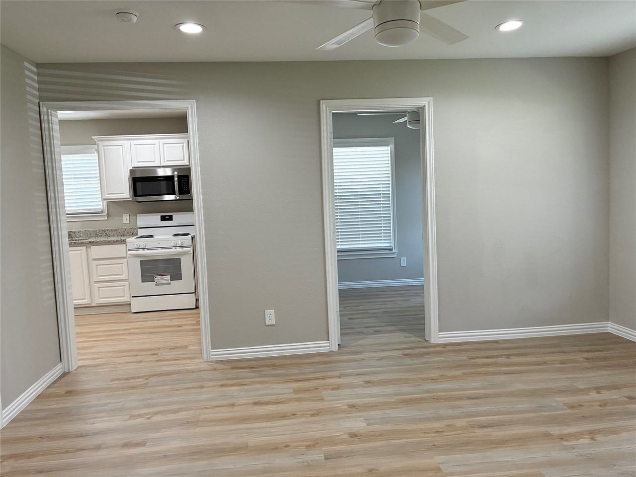 510 Magnolia St - Photo 6 of 24