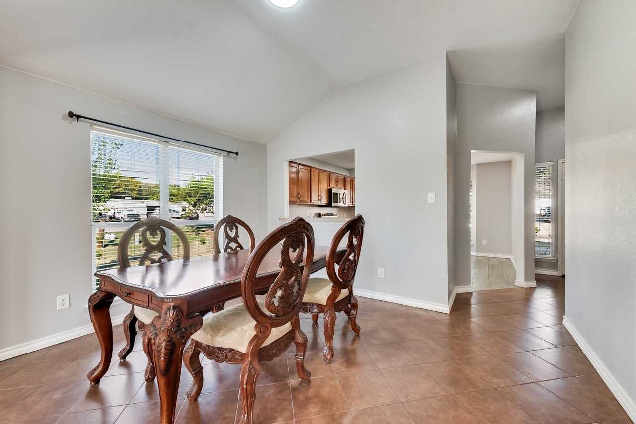 784 Tranquility Ln - Photo 6 of 22