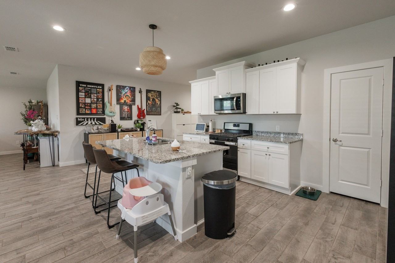 6931 Journey Ln - Photo 4 of 36