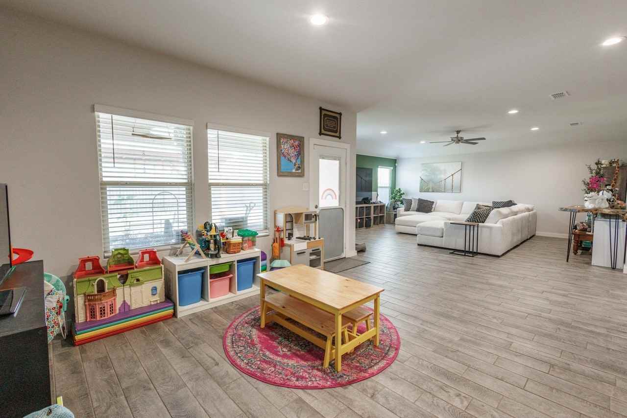 6931 Journey Ln - Photo 6 of 36