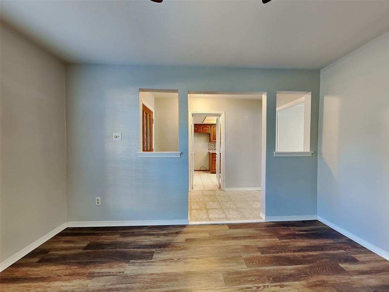 1920 Oakbluff Dr - Photo 6 of 22