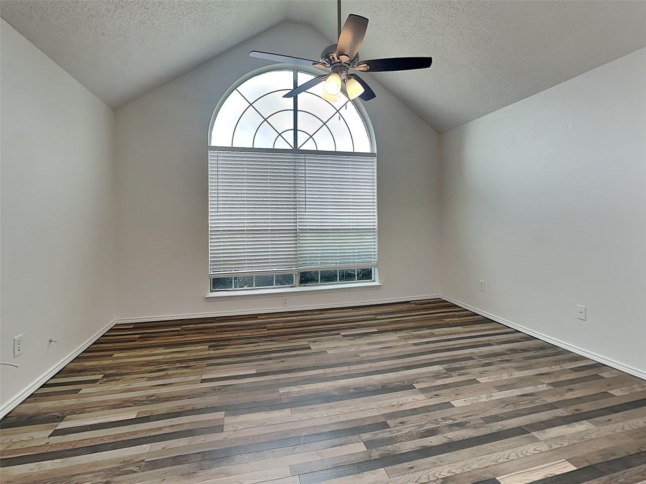 1409 Post Oak Dr - Photo 7 of 18