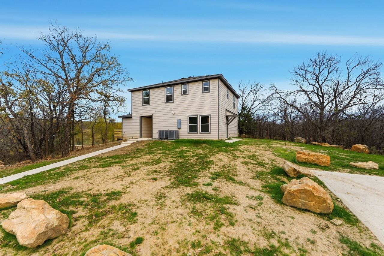 158 Private Road 1758 - Photo 2 of 21