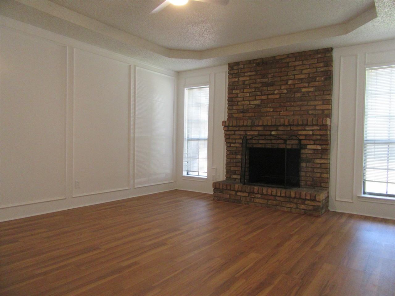 808 Woodway Ln - Photo 3 of 15