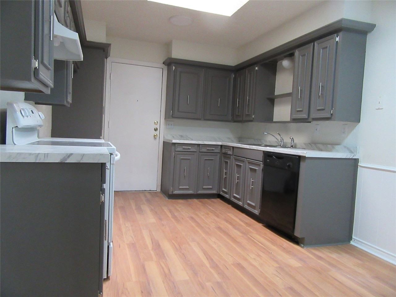 808 Woodway Ln - Photo 5 of 15