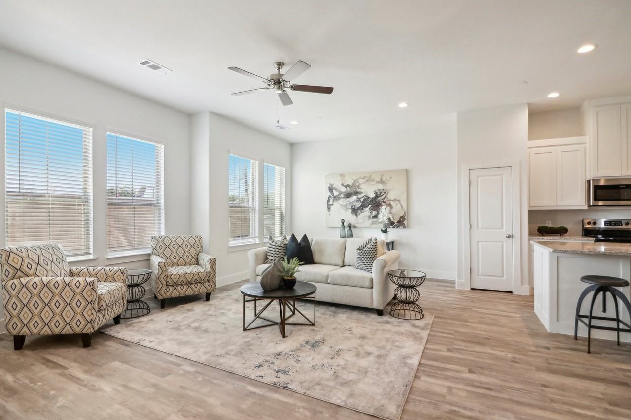 104 Samuel St - Photo 6 of 39