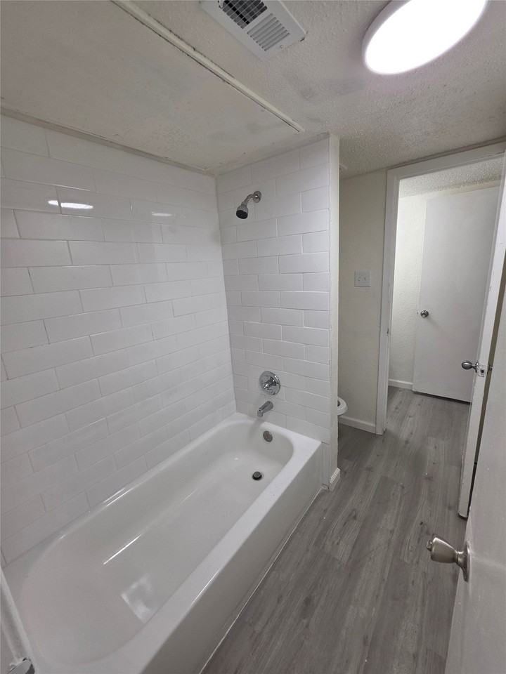 1614 Windsong Ln - Photo 5 of 7