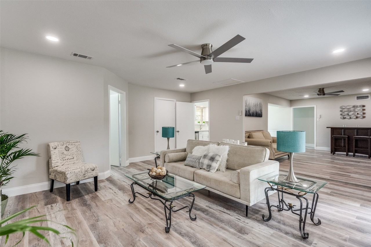2119 Quail Run - Photo 2 of 38