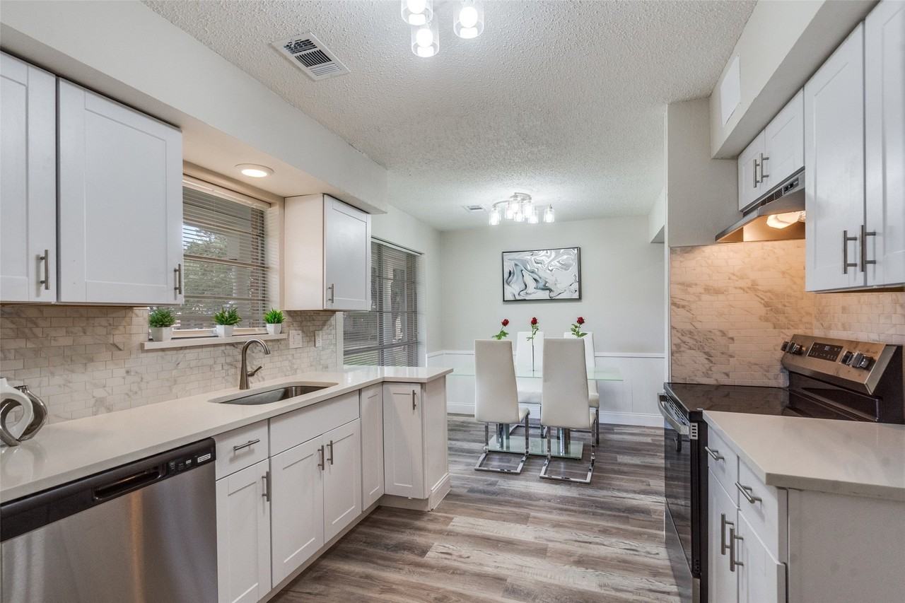 2119 Quail Run - Photo 3 of 38