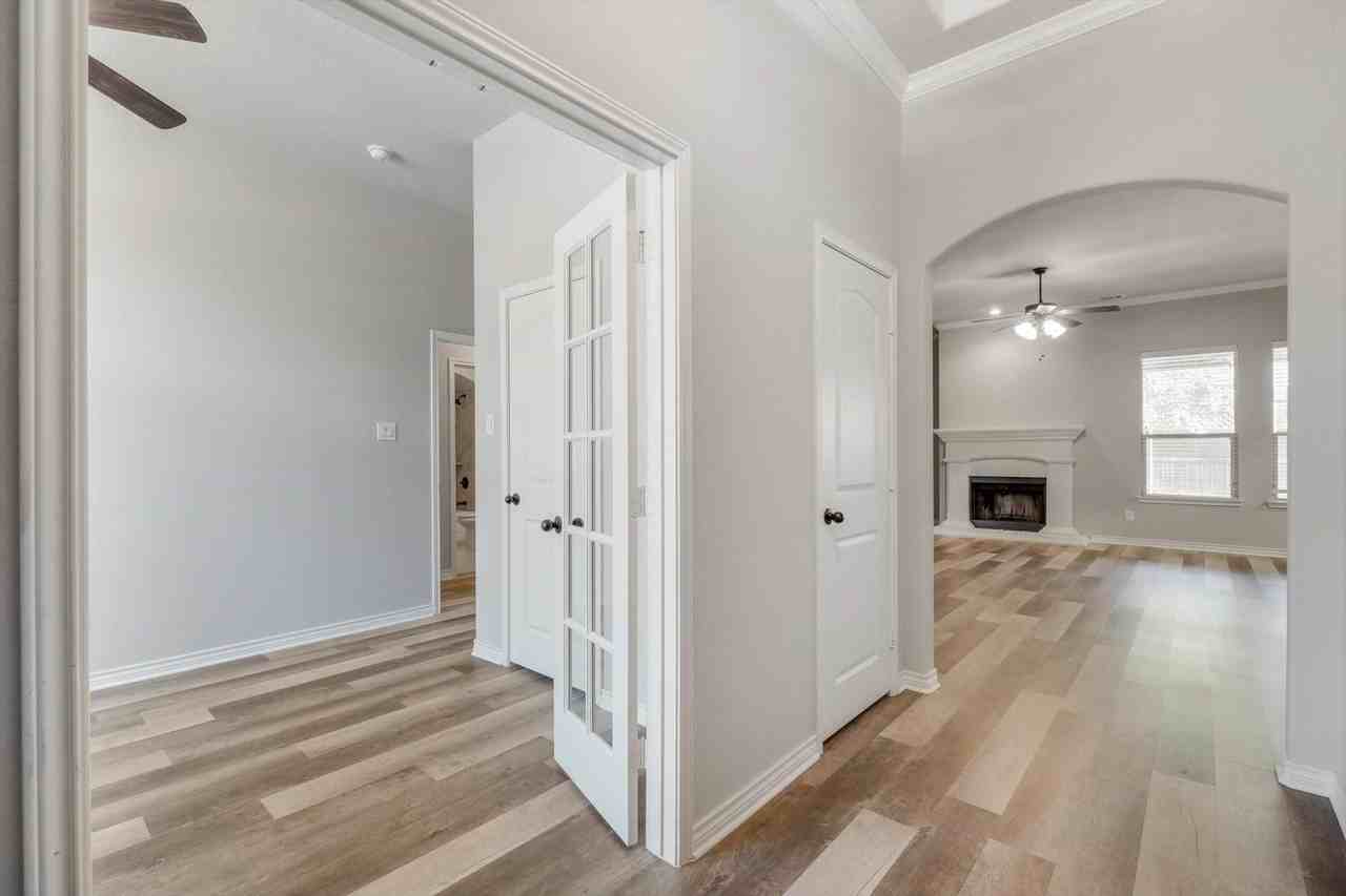 4101 Rocky Bend Ct - Photo 3 of 14
