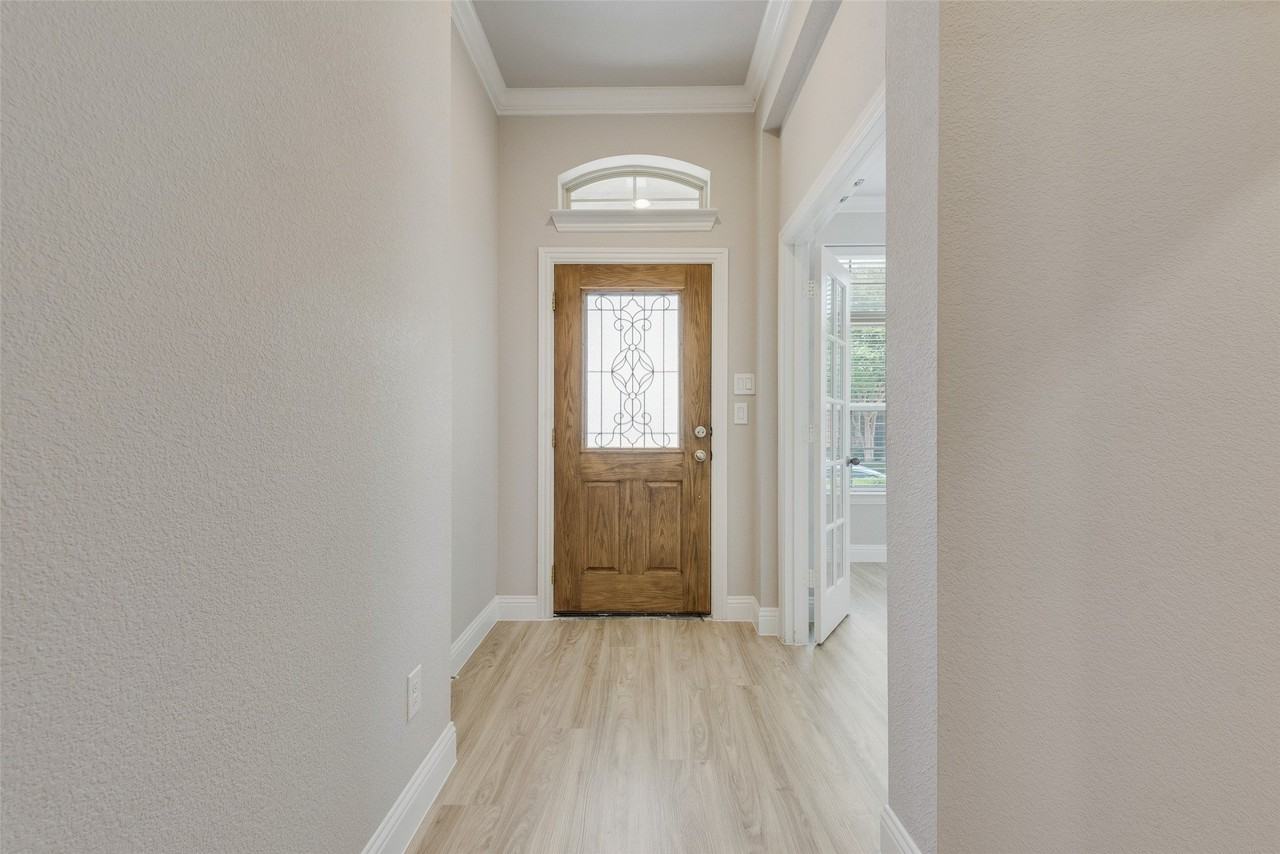 3405 Marie Dr - Photo 5 of 25