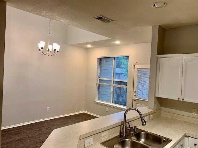 1508 Barbara Dr - Photo 4 of 15