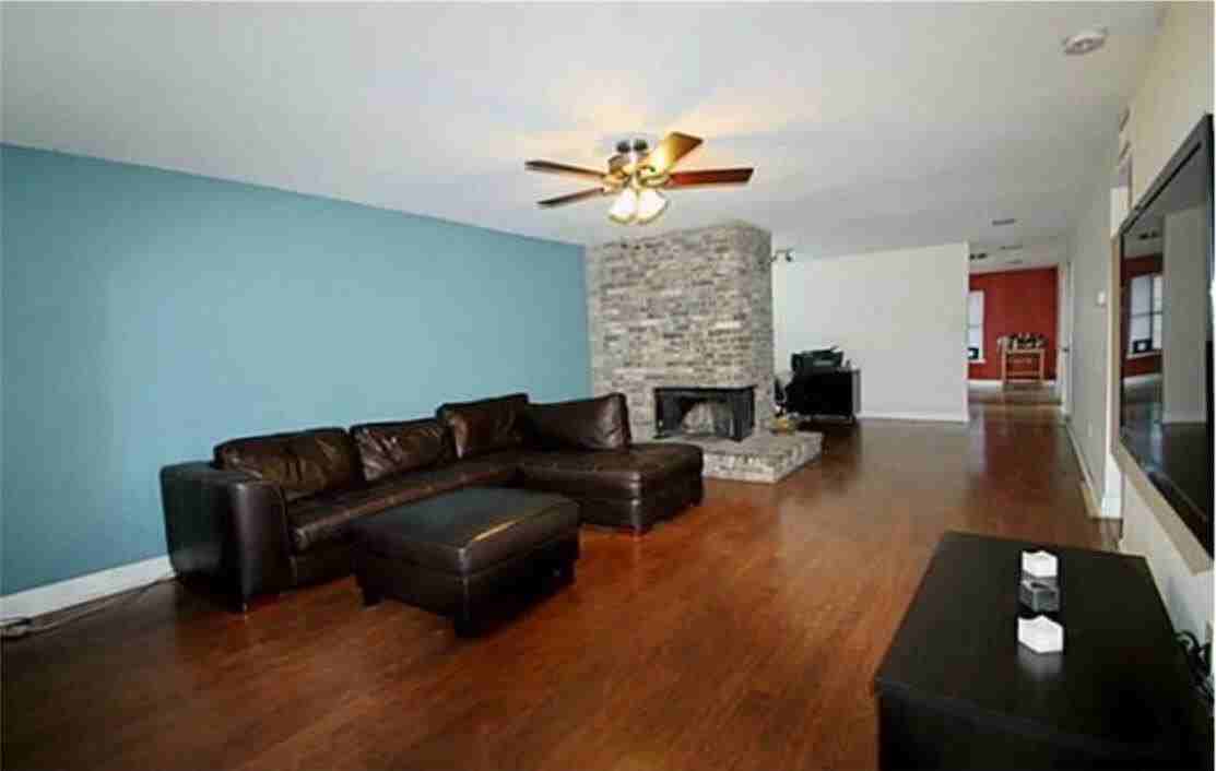 3914 Fletcher Dr - Photo 2 of 7