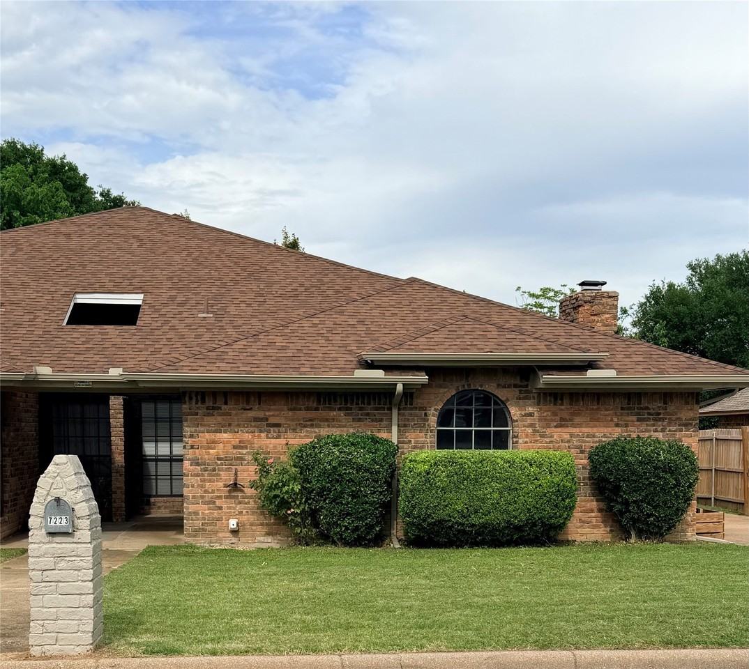 7223 Fuller Cir