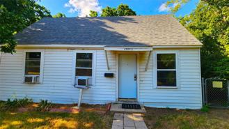 2604 N Locust St #100 - Photo 1 of 1