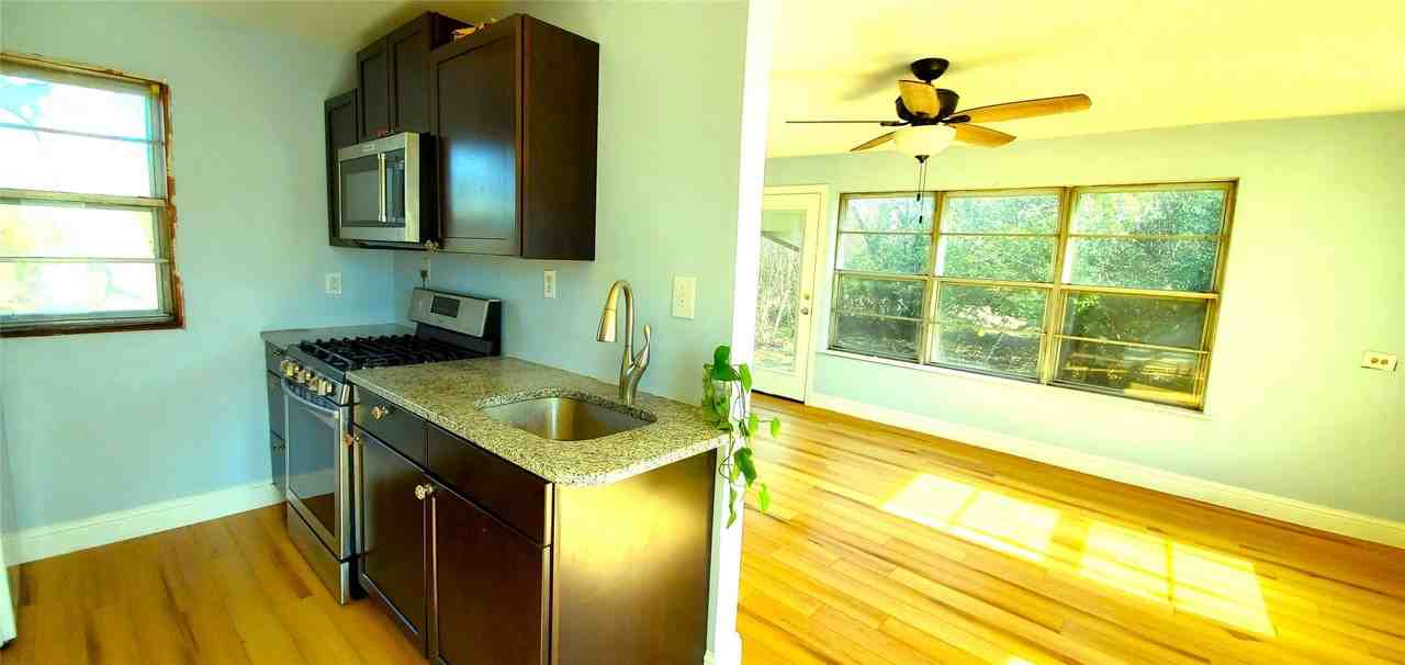 2604 N Locust St #100 - Photo 7 of 15