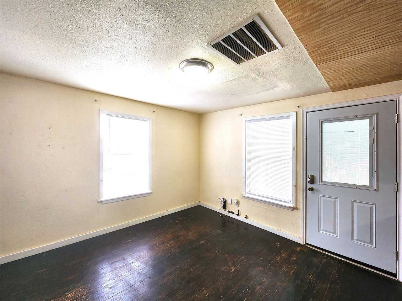 620 Uland St - Photo 6 of 24