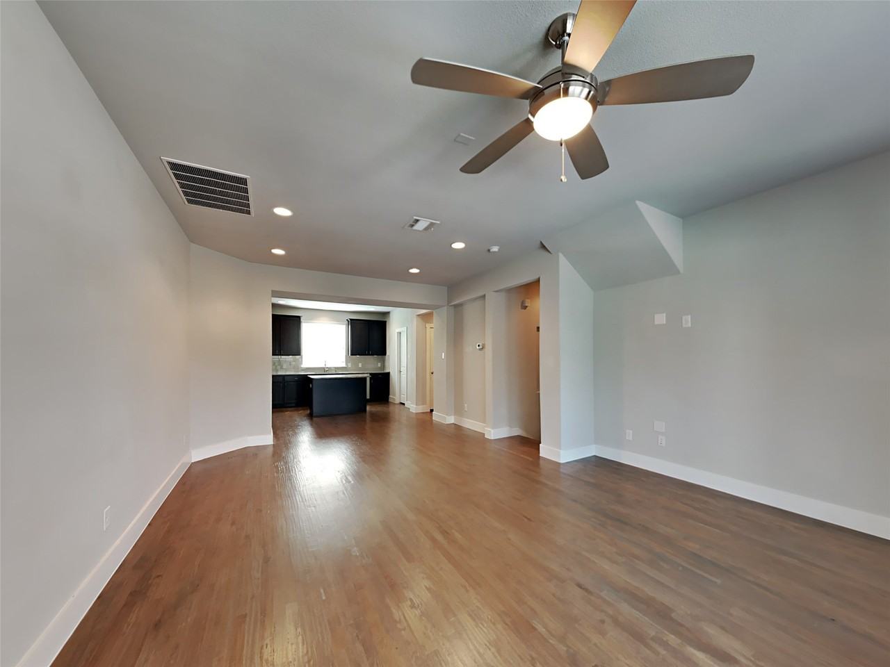 1318 Palm Springs Ln - Photo 3 of 16