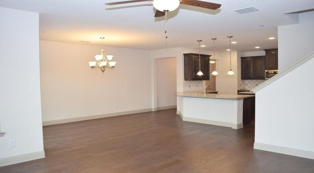 1247 Wiltshire Dr - Photo 2 of 19