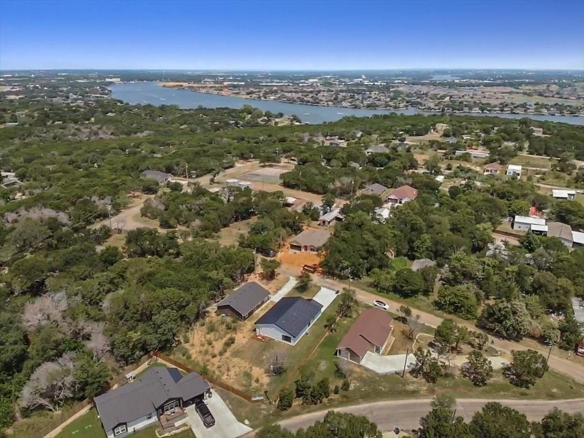 3612 Broken Bow Dr - Photo 2 of 20