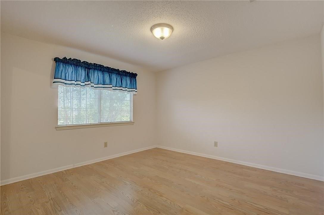 3005 Warm Springs Ln - Photo 7 of 36