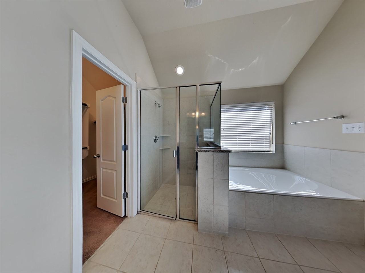 1618 Sherwood Dr - Photo 7 of 18