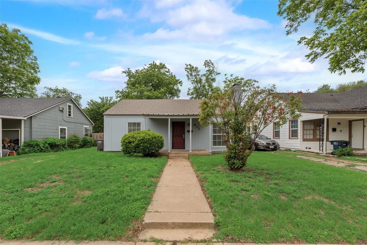 912 Clairemont Ave - Photo 3 of 21