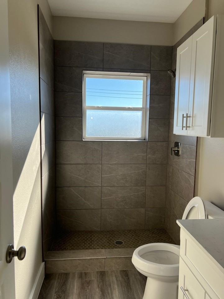 405 Richlands Way - Photo 3 of 20