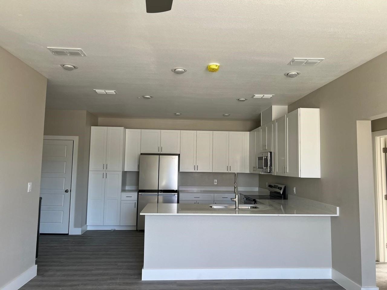 405 Richlands Way - Photo 6 of 20