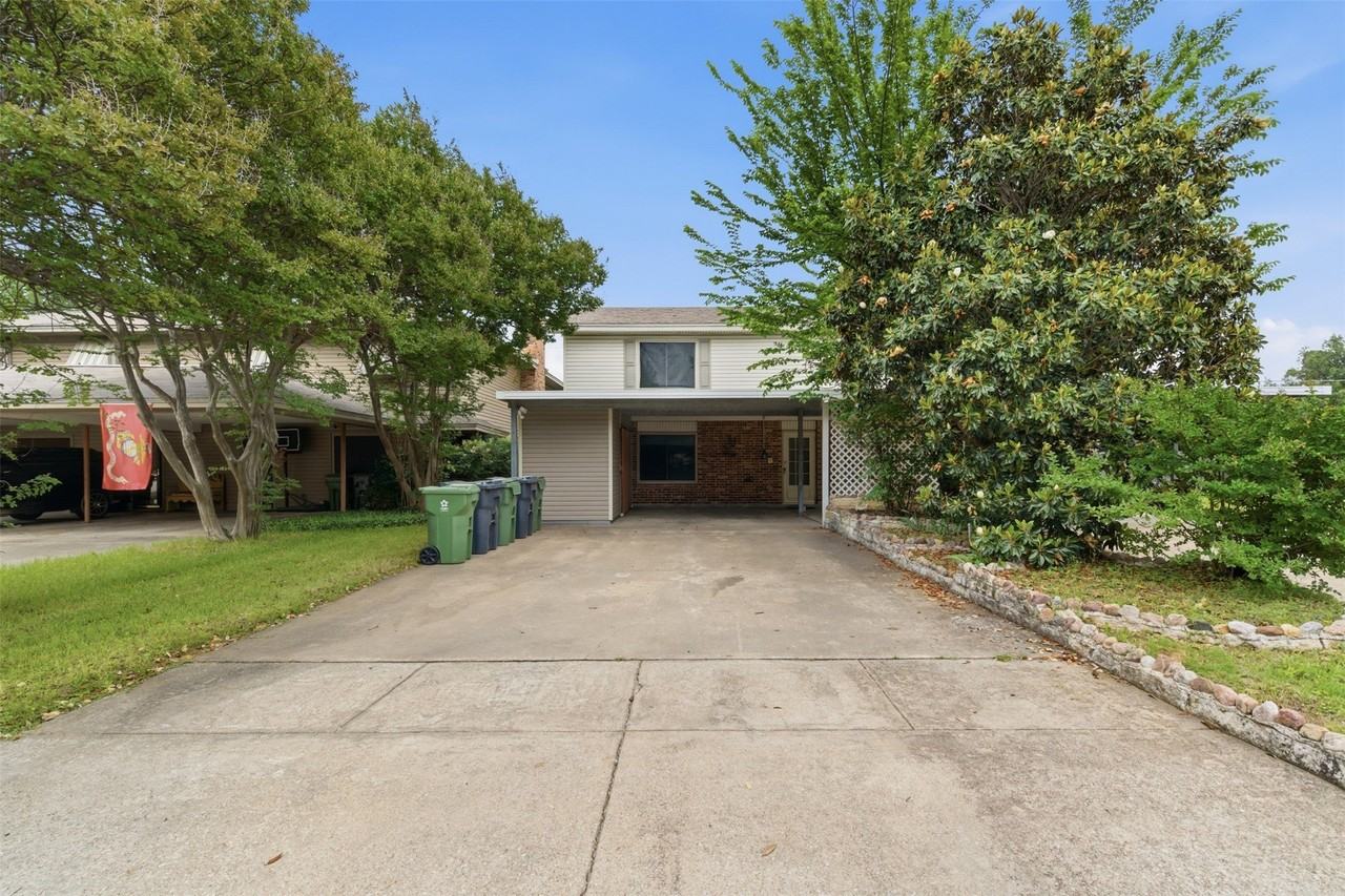 2113 Fleur De Lis Ct