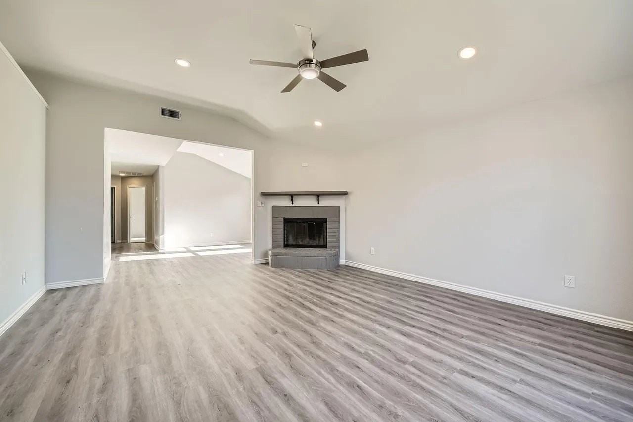 10248 Westward Dr - Photo 4 of 13