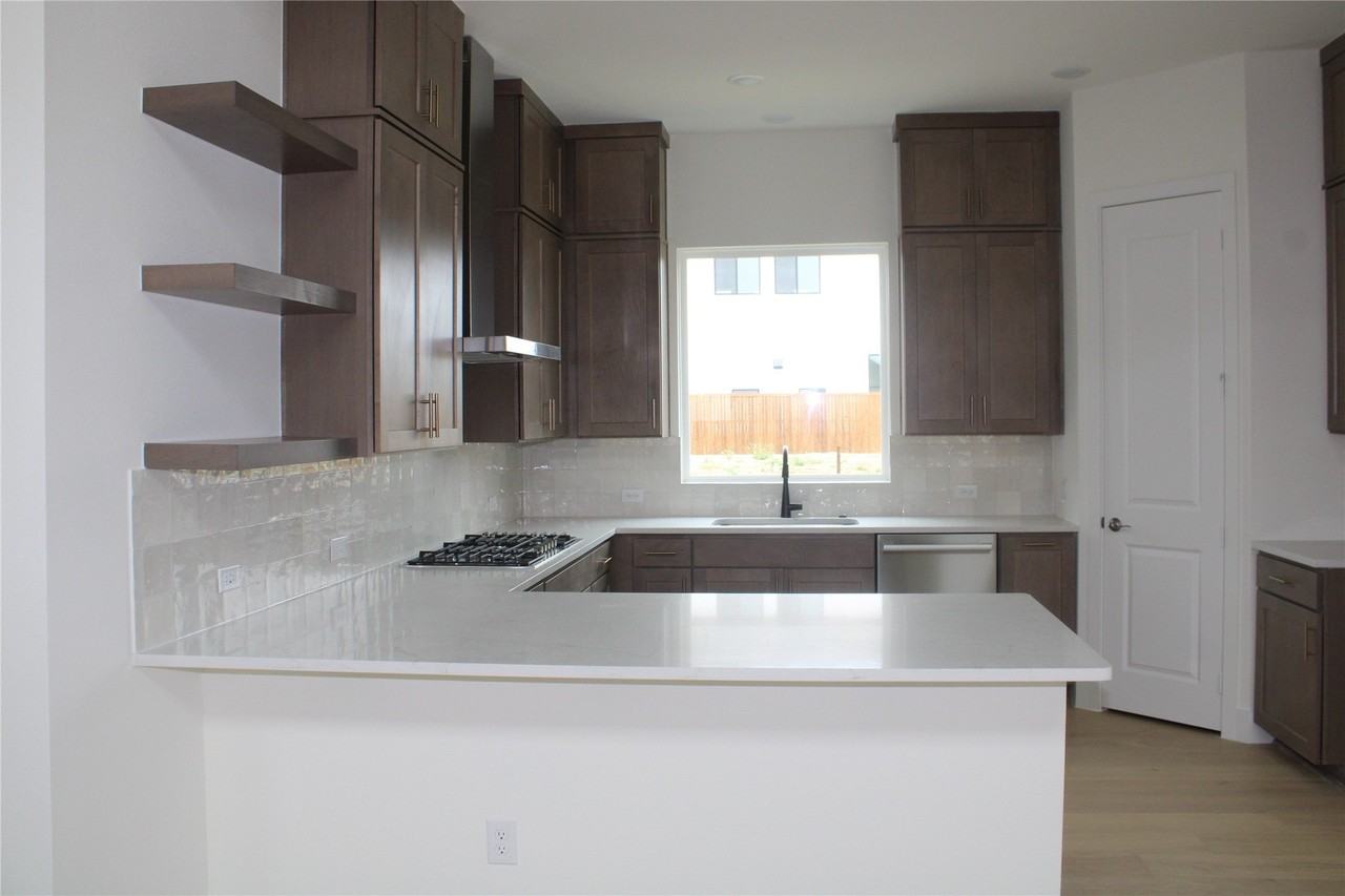 7041 Confetti Ln - Photo 6 of 23