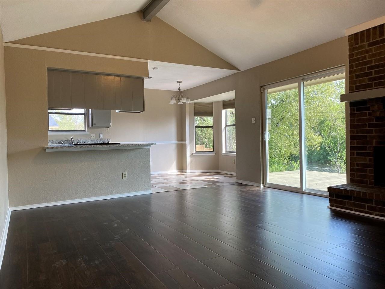 5824 Storm Dr - Photo 2 of 28
