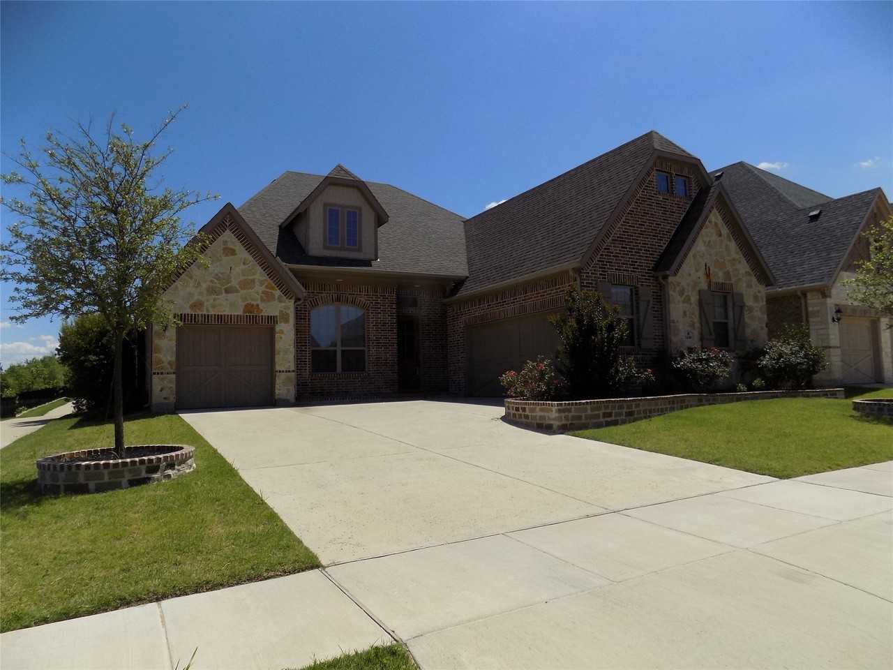 2440 Vaquero Ln