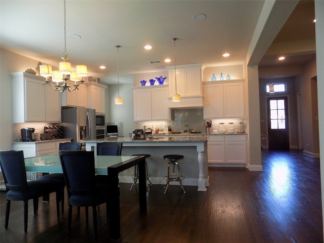 2440 Vaquero Ln - Photo 3 of 26
