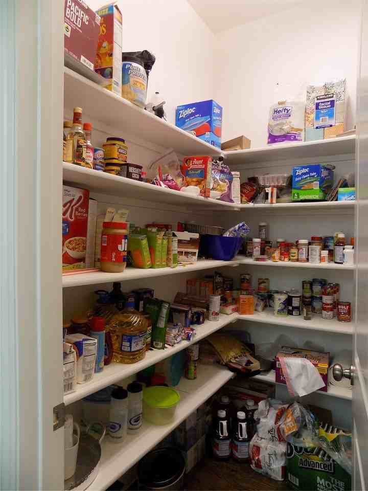 2440 Vaquero Ln - Photo 4 of 26