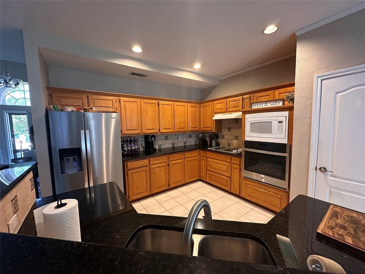 609 Saddleback Ln - Photo 6 of 14