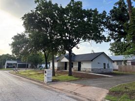 301 Nw 23rd St - Photo 1 of 1