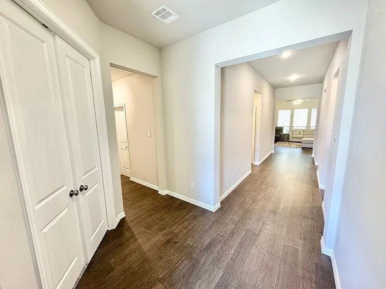 809 Uplands Dr - Photo 2 of 28