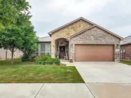 featured image of 3020 Tamarack Ln