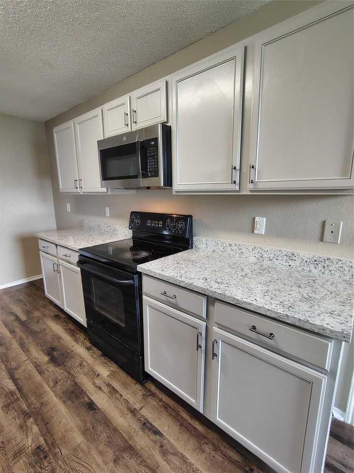 1308 Dawson Way - Photo 3 of 16