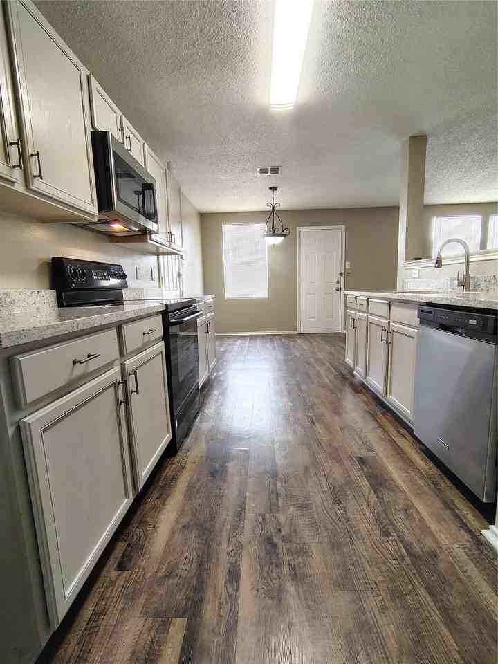 1308 Dawson Way - Photo 4 of 16