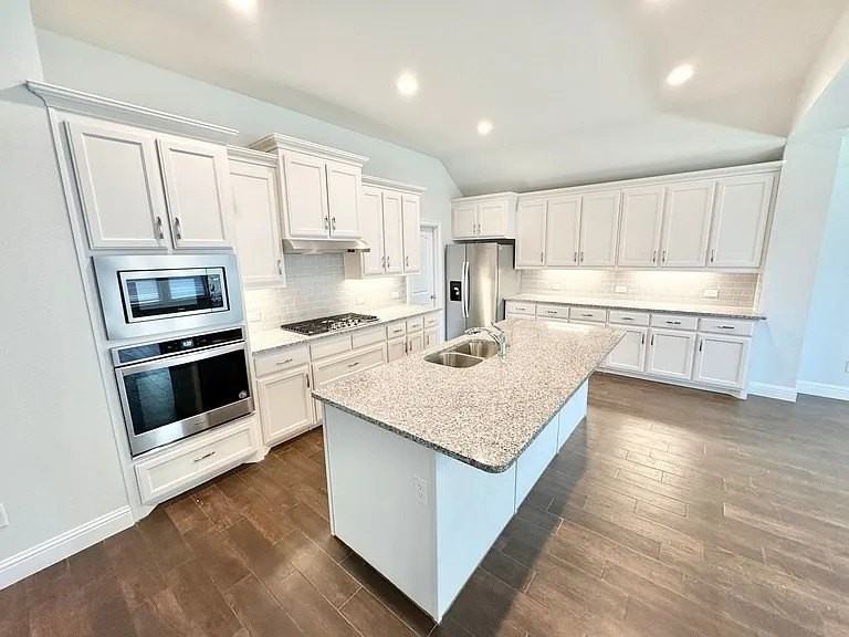 429 Cooper St - Photo 6 of 35